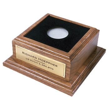 Desktop Awards/Display Bases/Solid Walnut or Solid Natural Cherry Lighted Base/IC-B1