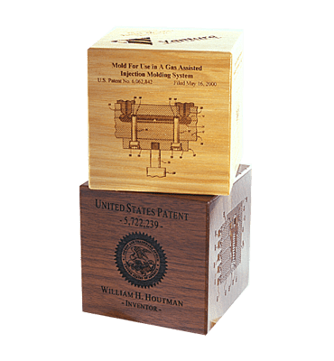 Desktop Awards/Cubes/Laser Etched Solid Wood Cube/IC-W